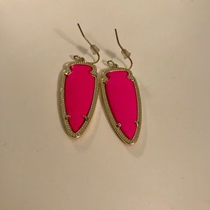 Kendra Scott Arrowhead Earrings